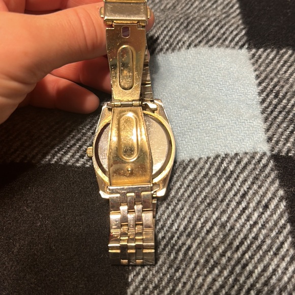 Gold bebe watch - Picture 4 of 4